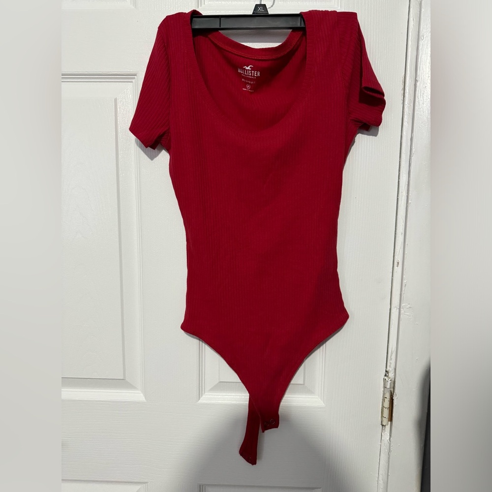 HOLLISTER Bodysuit